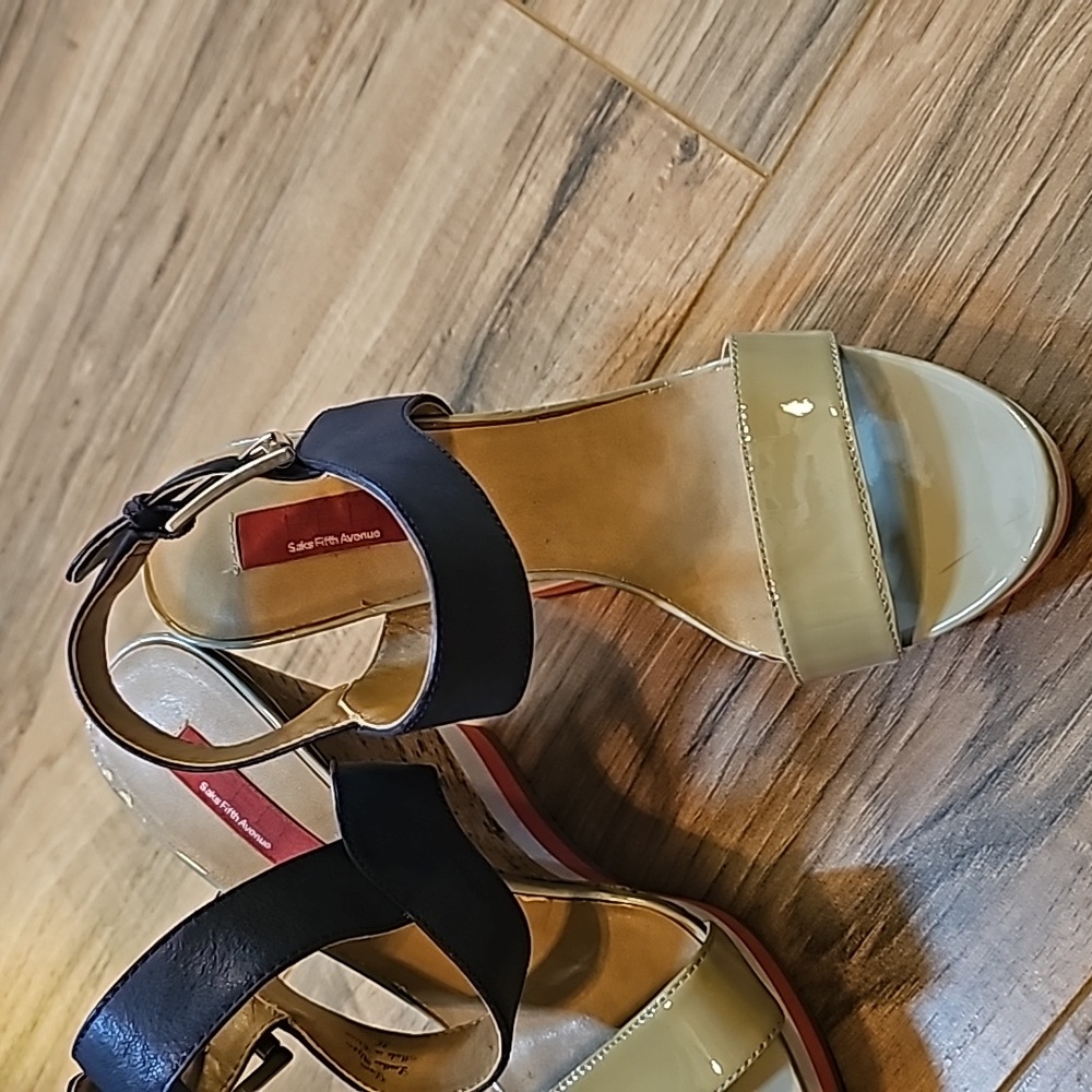 Shoes - Picture 3 of 10
